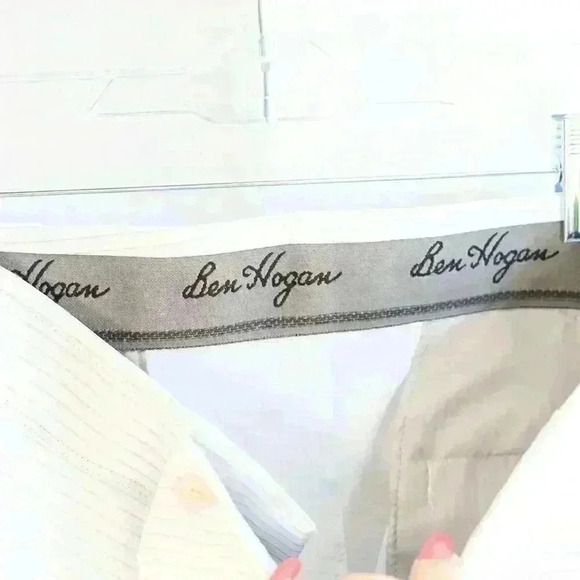 NWT Ben Hogan Perf. UPF 50 Sun Protect Size 36 white/grey stripe golf shorts - Picture 9 of 14